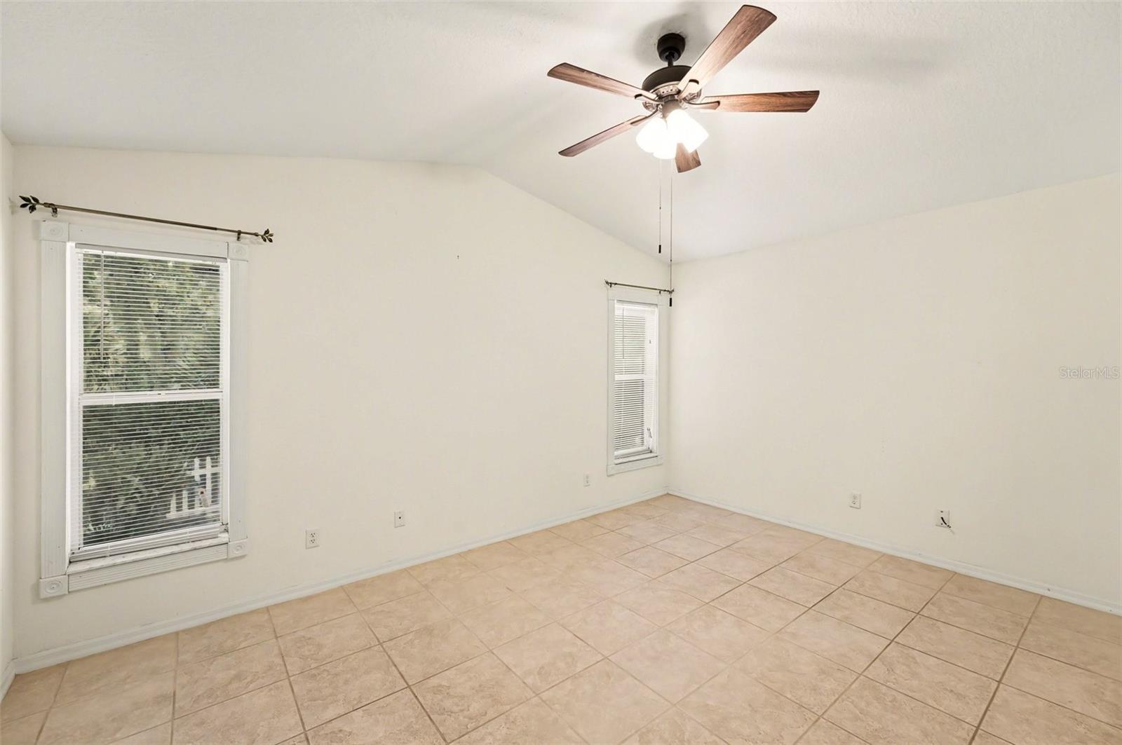 Image 17 of 28 For 447 Dixie Highway