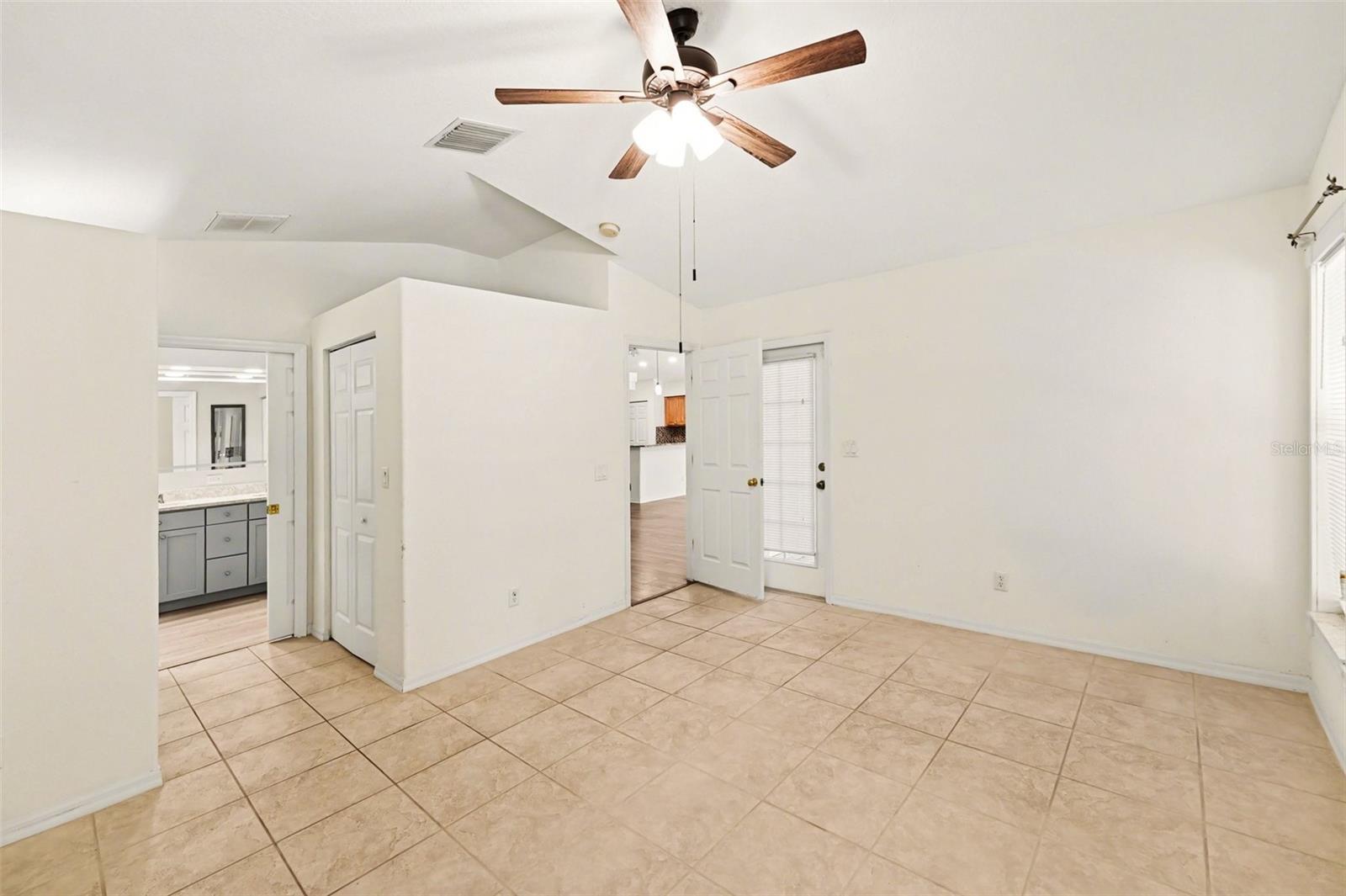 Image 18 of 28 For 447 Dixie Highway