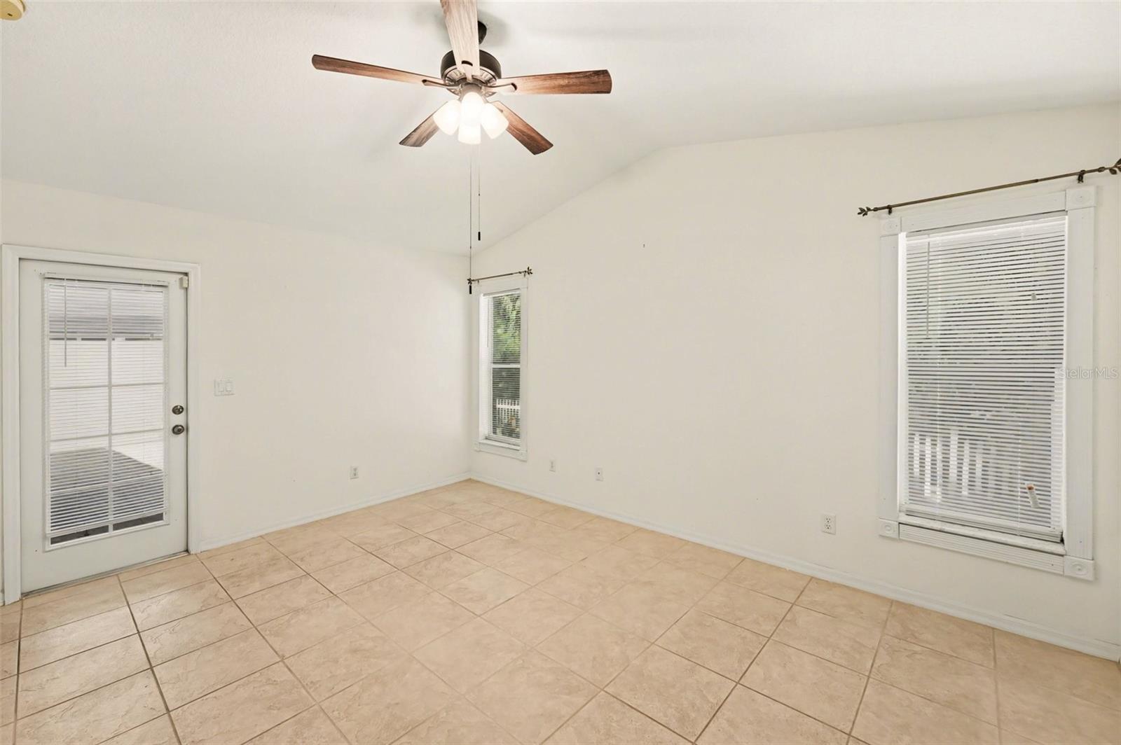 Image 19 of 28 For 447 Dixie Highway