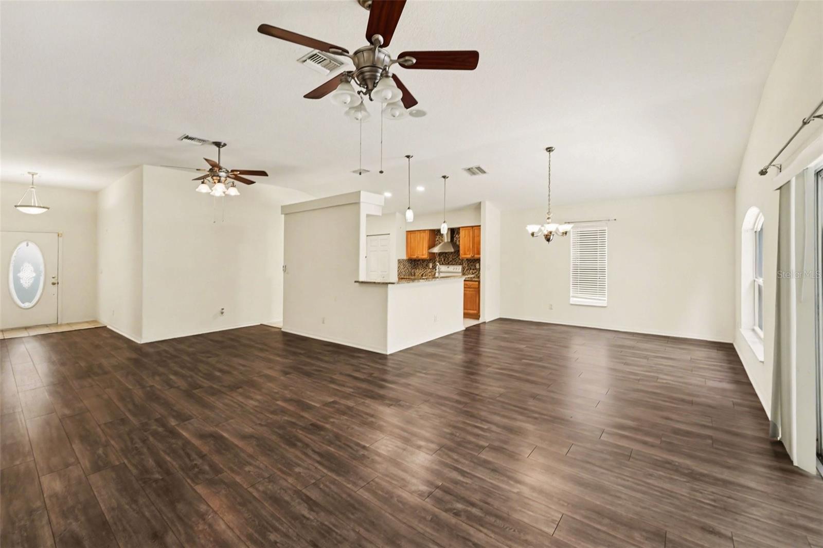 Image 4 of 28 For 447 Dixie Highway