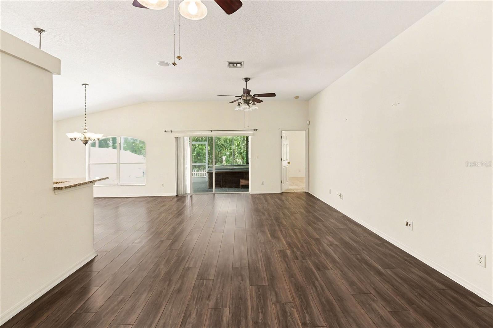 Image 6 of 28 For 447 Dixie Highway