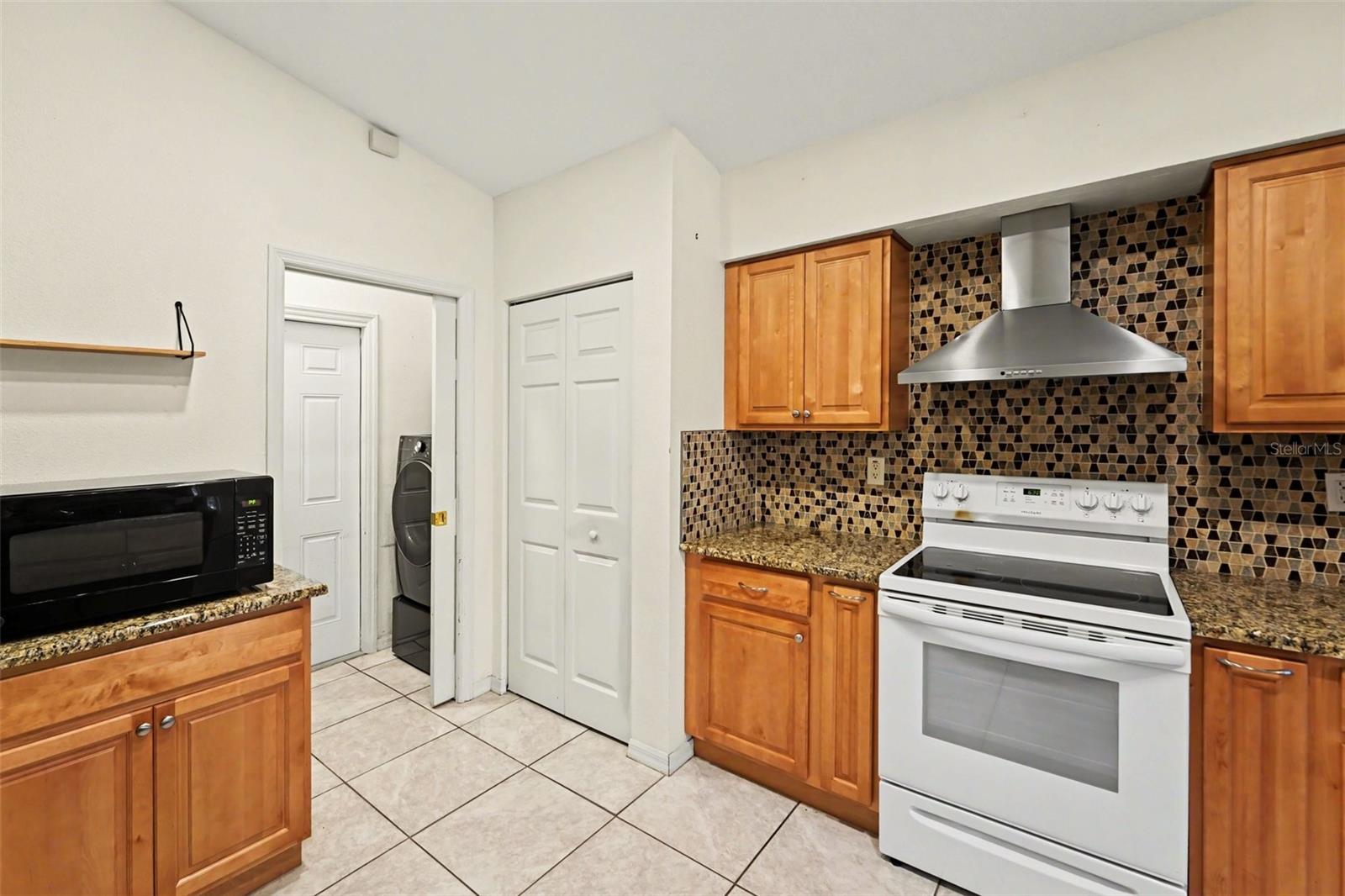 Image 9 of 28 For 447 Dixie Highway