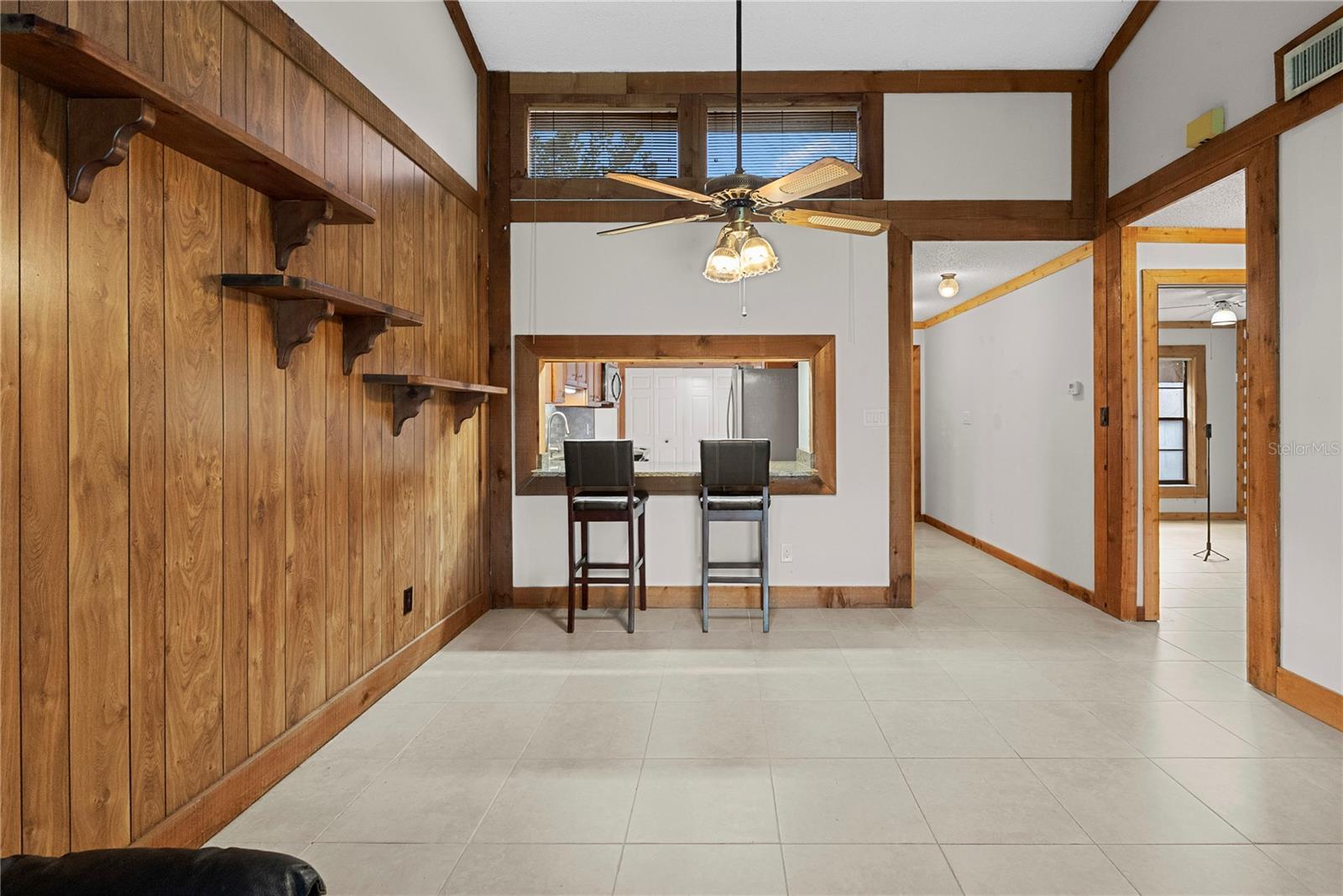 Image 11 of 30 For 497 Meadowood Boulevard