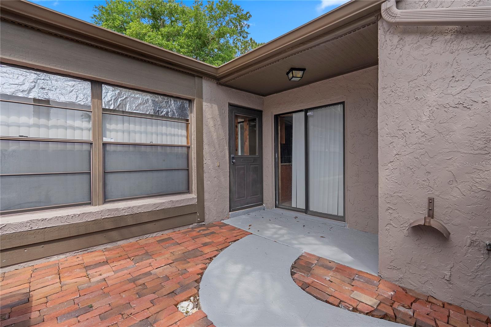 Image 2 of 30 For 497 Meadowood Boulevard