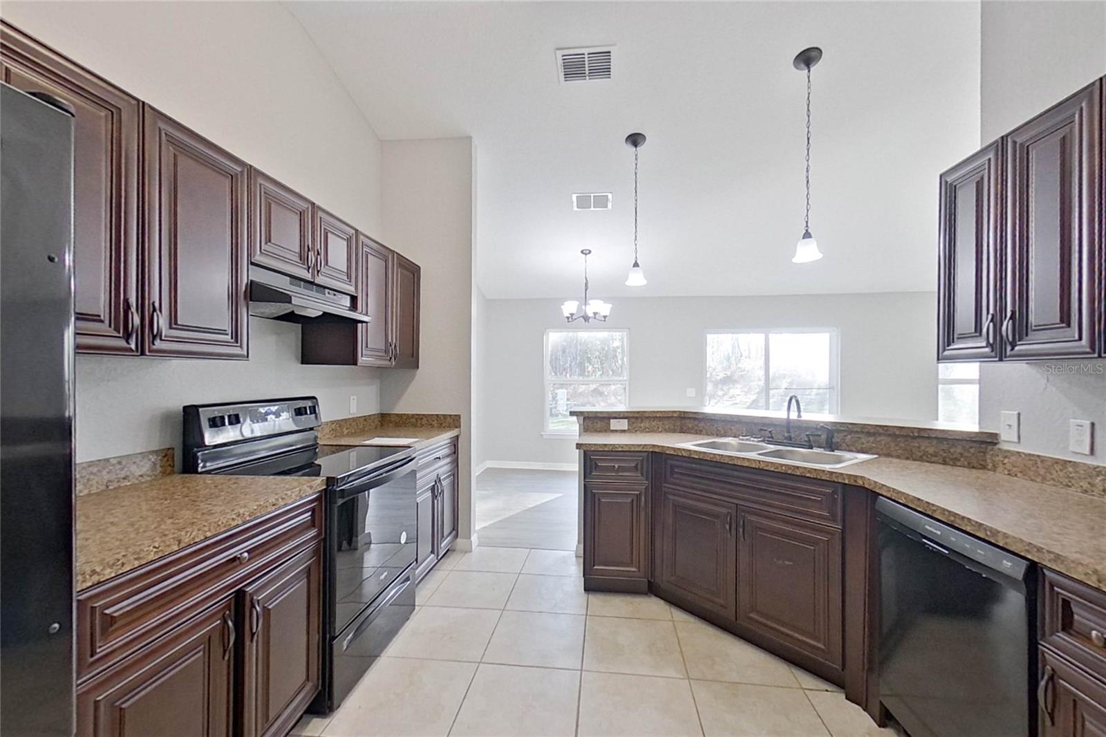 Image 8 of 20 For 8806 135th Street Road