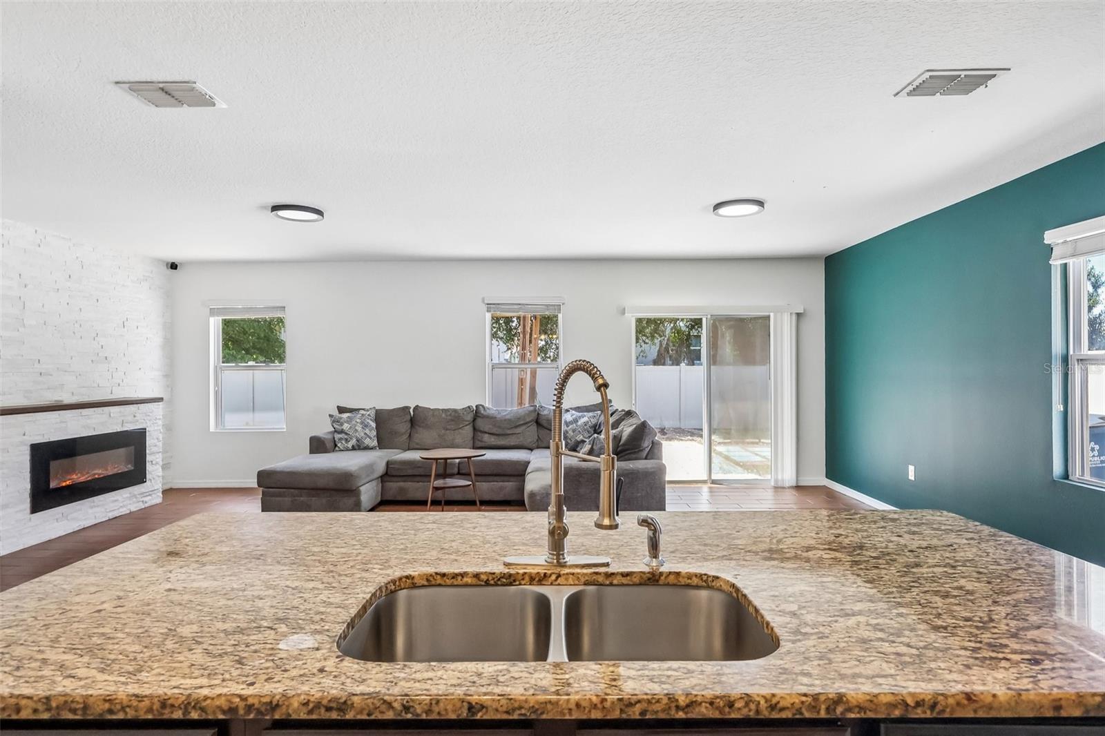 Image 11 of 23 For 476 Squires Grove Drive