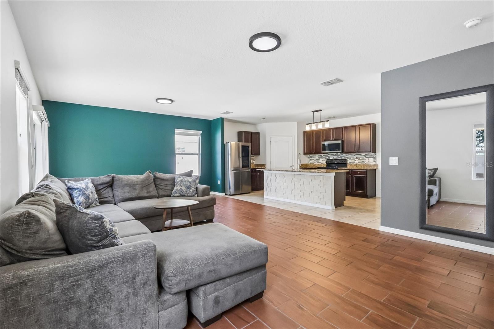 Image 4 of 23 For 476 Squires Grove Drive