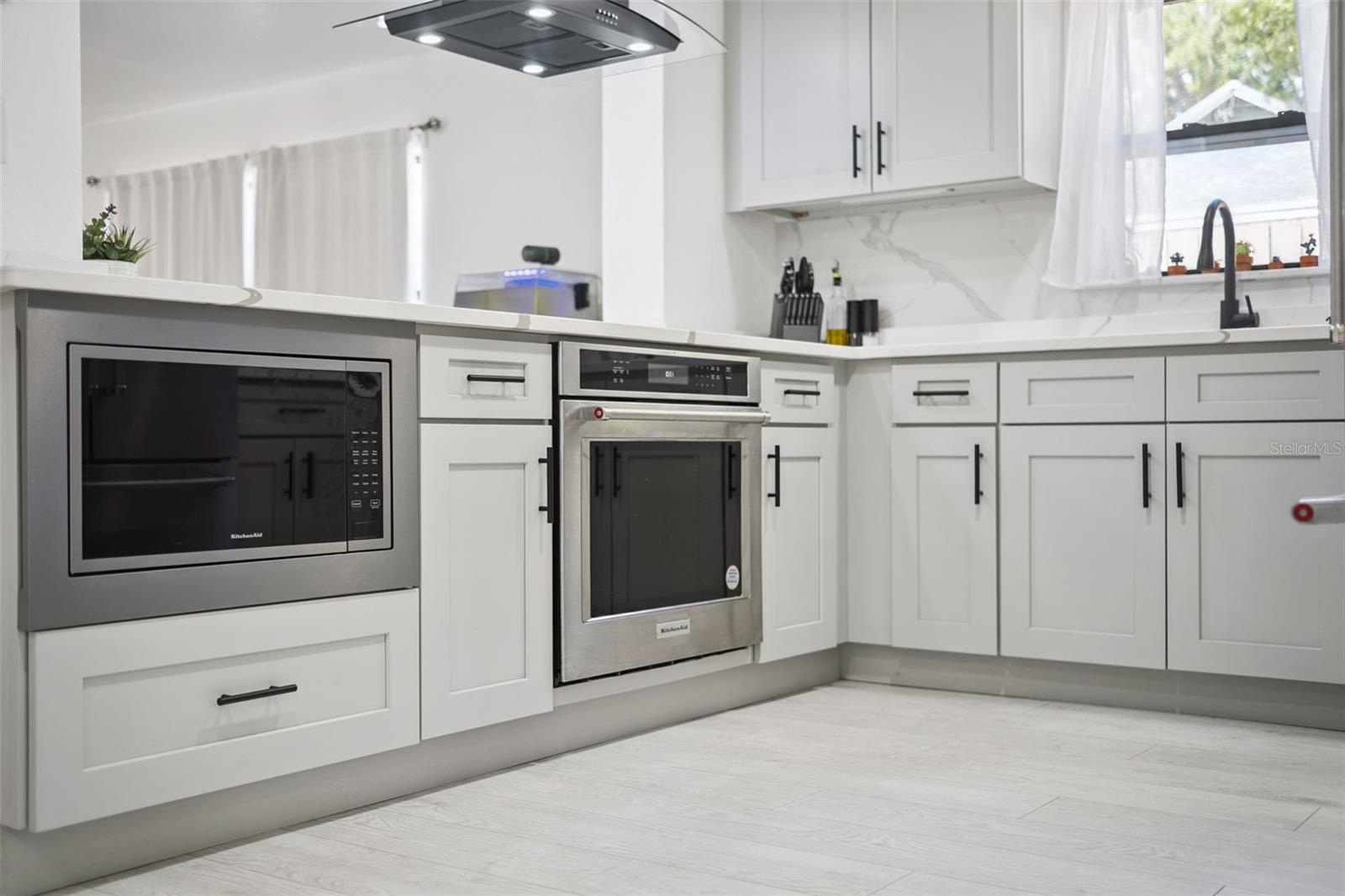 Image 11 of 33 For 1915 Weber Street