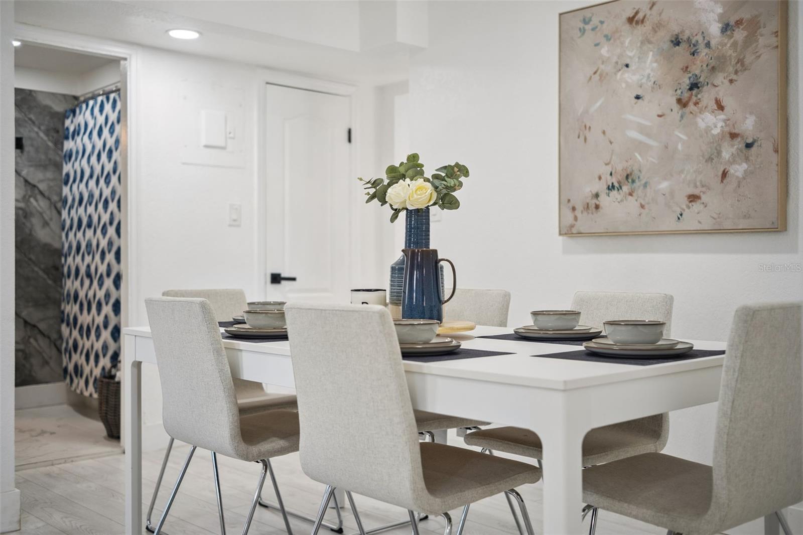 Image 16 of 33 For 1915 Weber Street