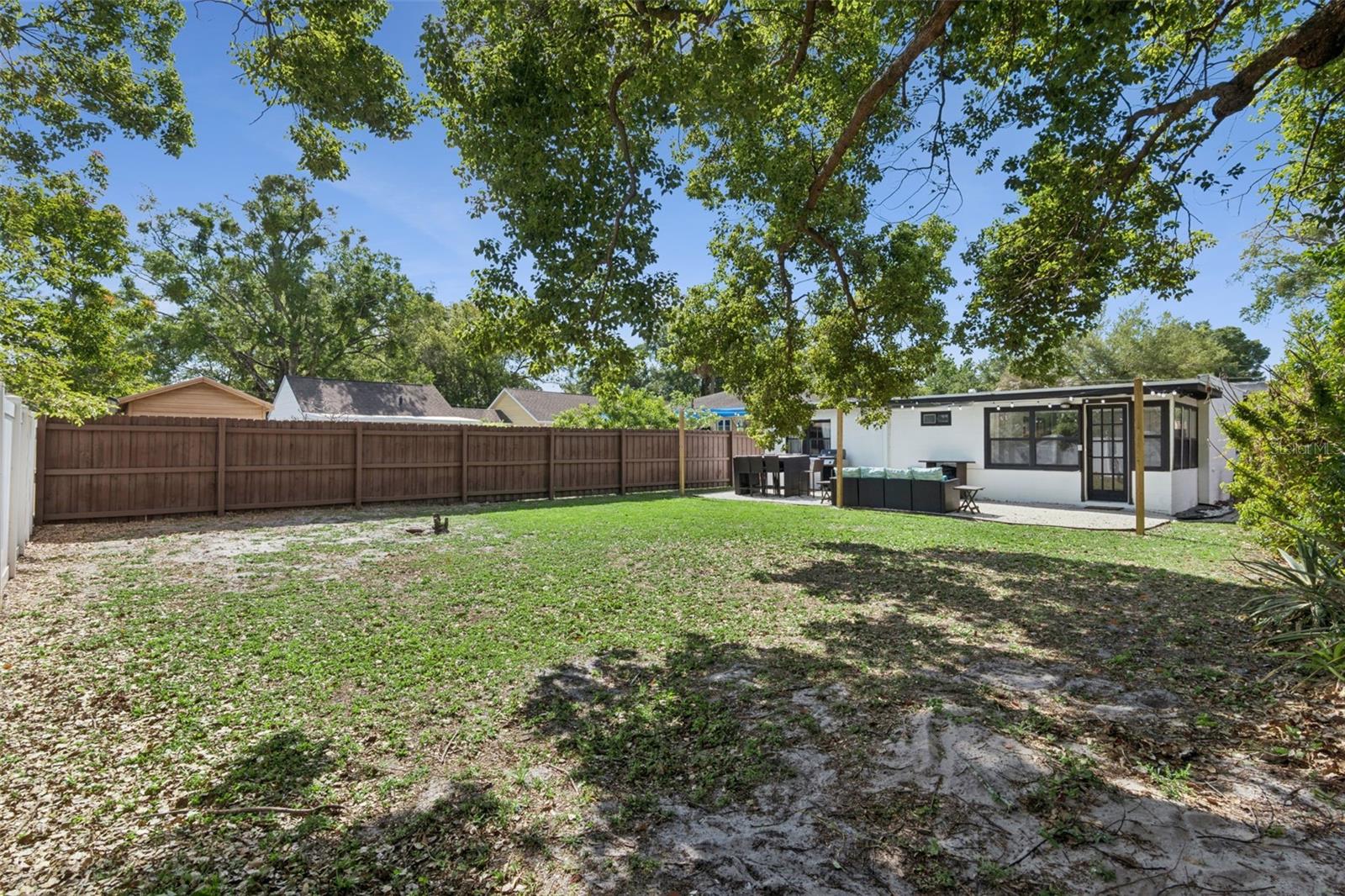 Image 32 of 33 For 1915 Weber Street