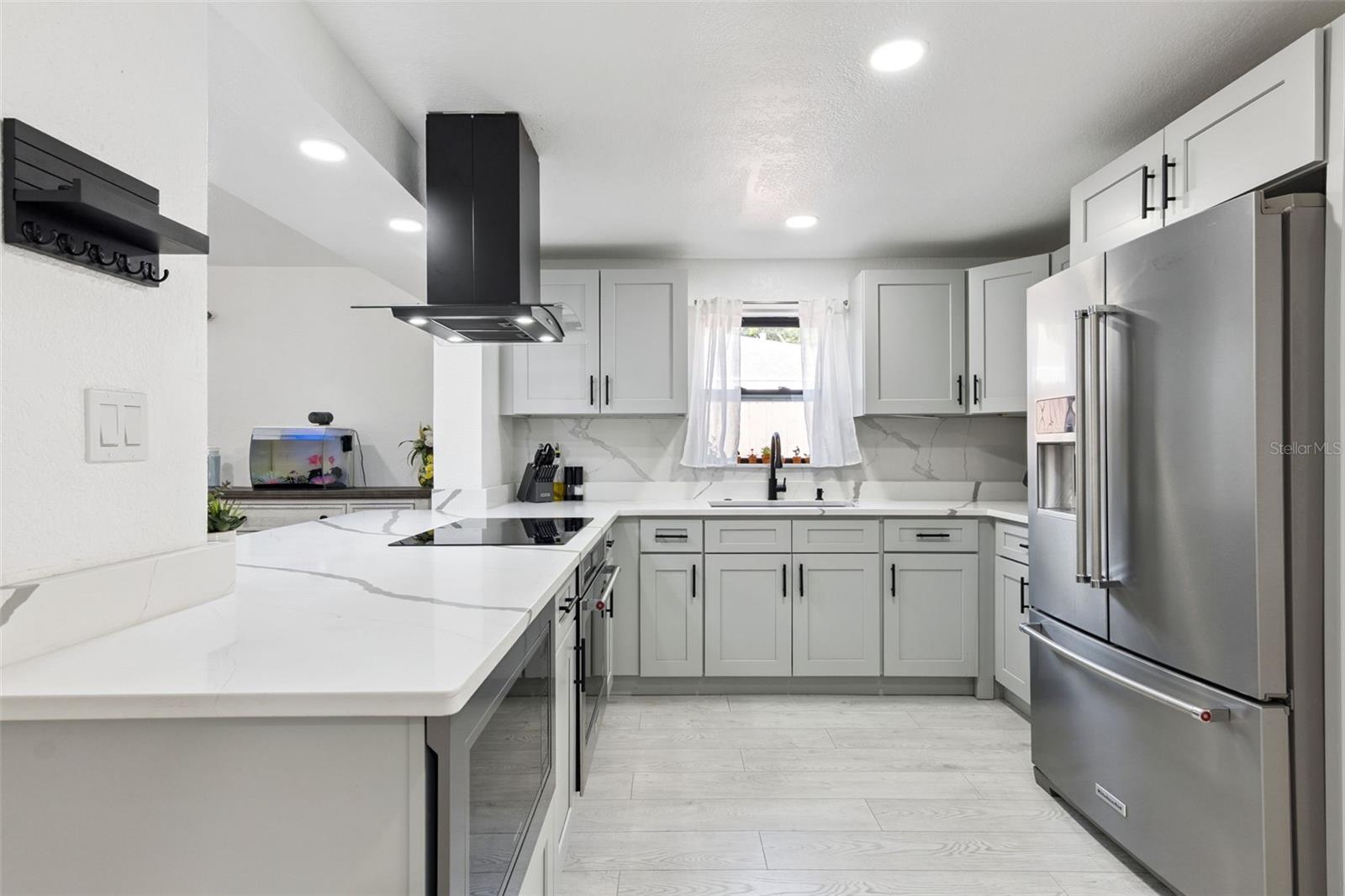 Image 8 of 33 For 1915 Weber Street