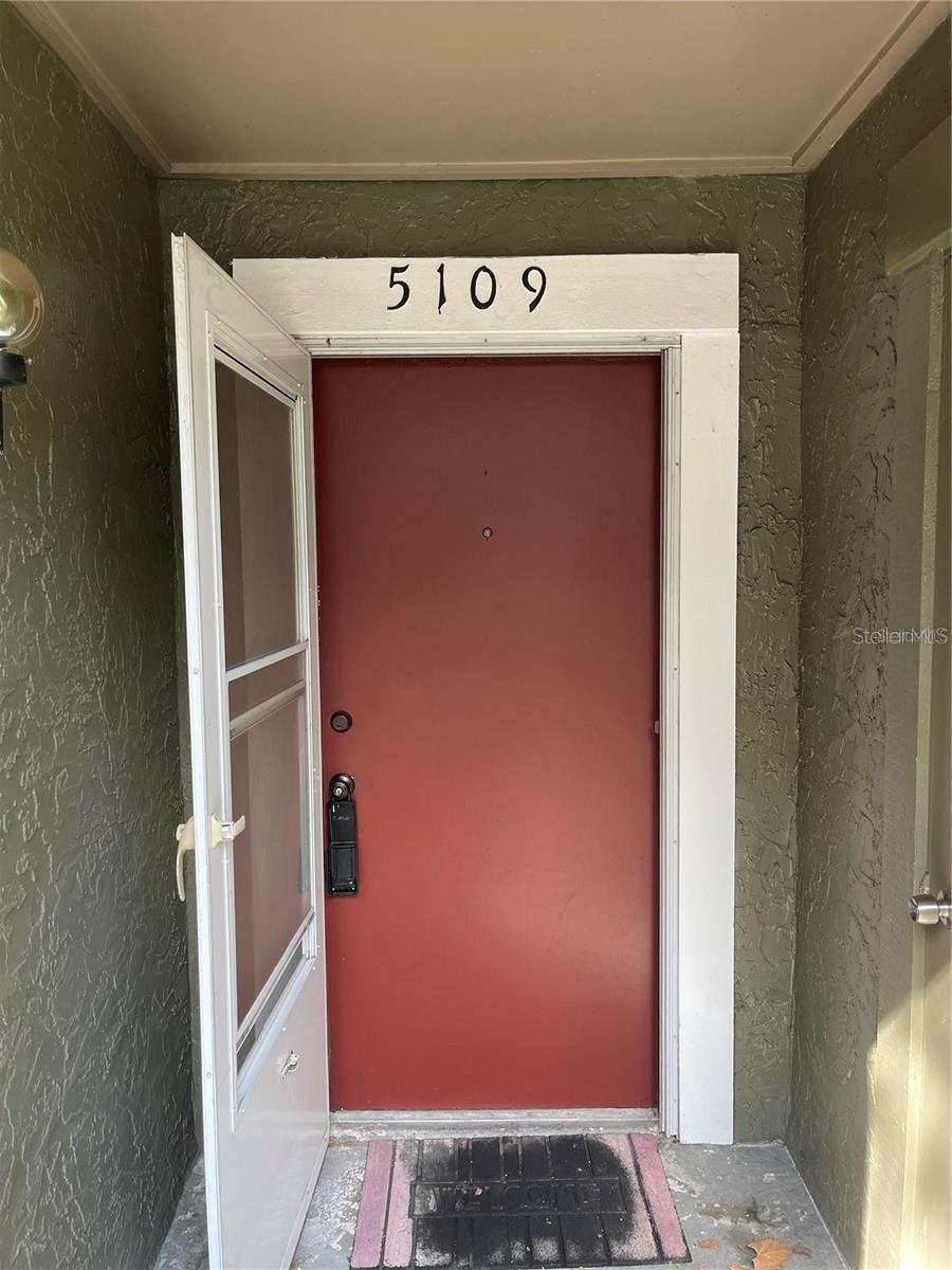Image 2 of 11 For 5109 Eaglesmere Drive 11a