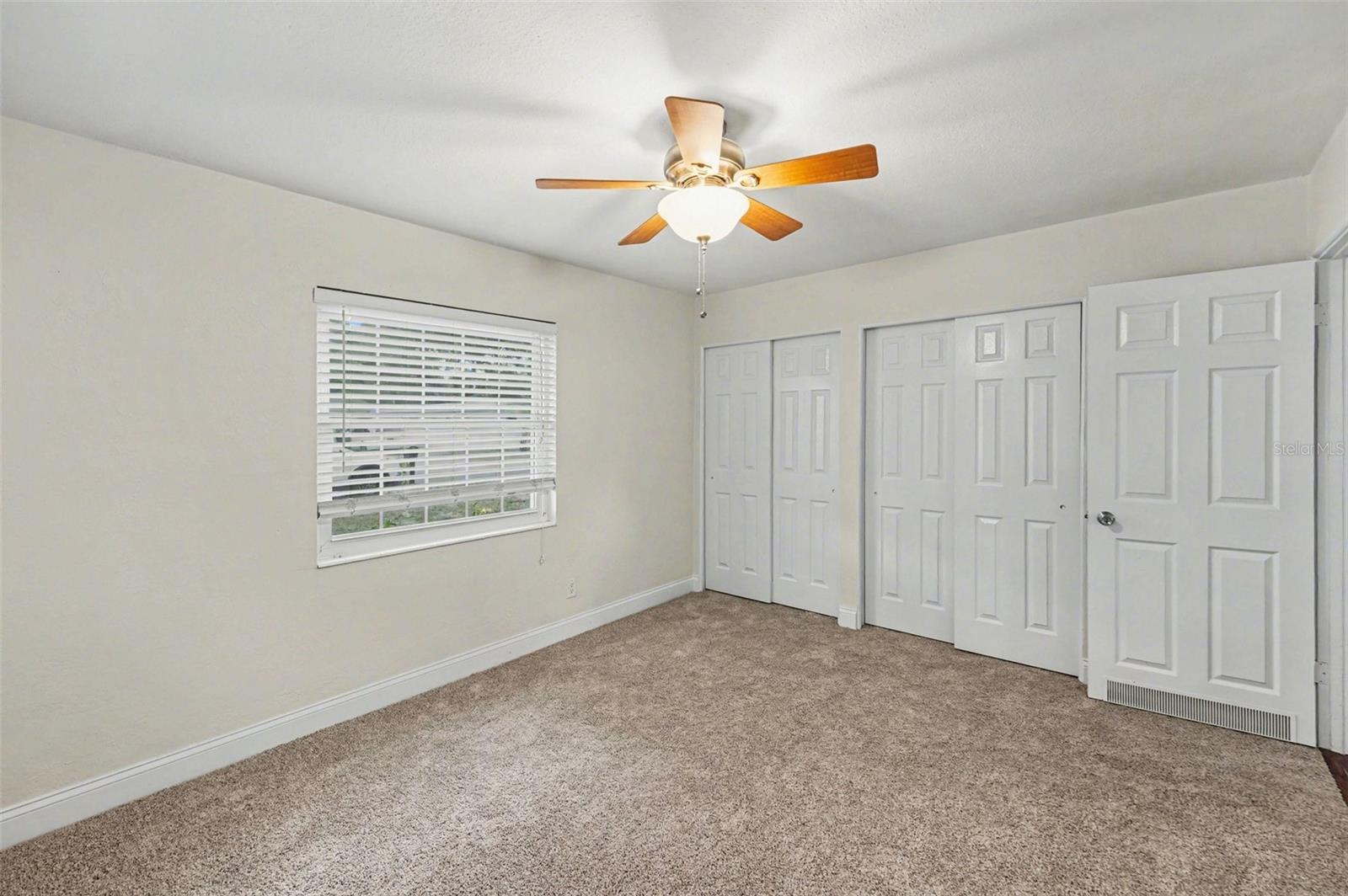 Image 14 of 29 For 5529 57th Avenue N