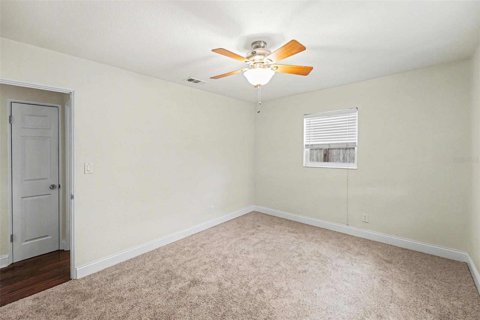 Image 15 of 29 For 5529 57th Avenue N