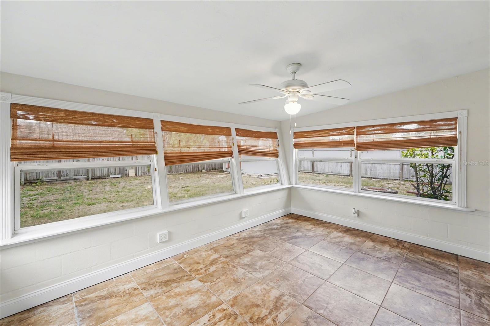 Image 21 of 29 For 5529 57th Avenue N