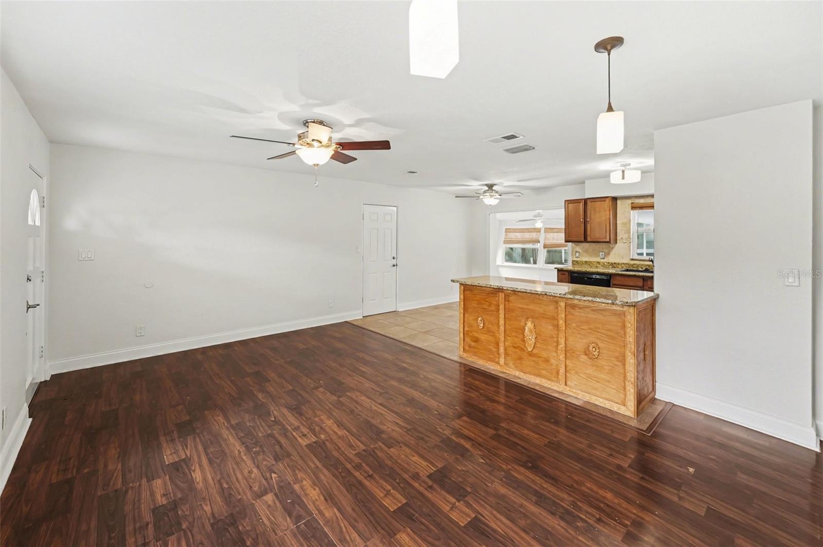 Image 6 of 29 For 5529 57th Avenue N