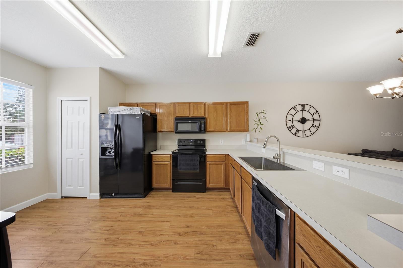 Image 5 of 38 For 2990 Fiske Boulevard K3