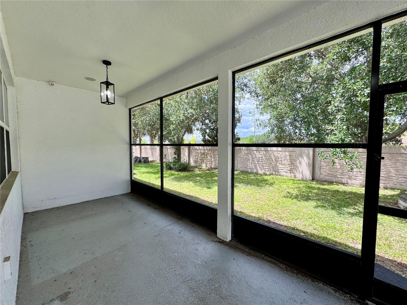 Image 30 of 31 For 11860 Thatcher Avenue