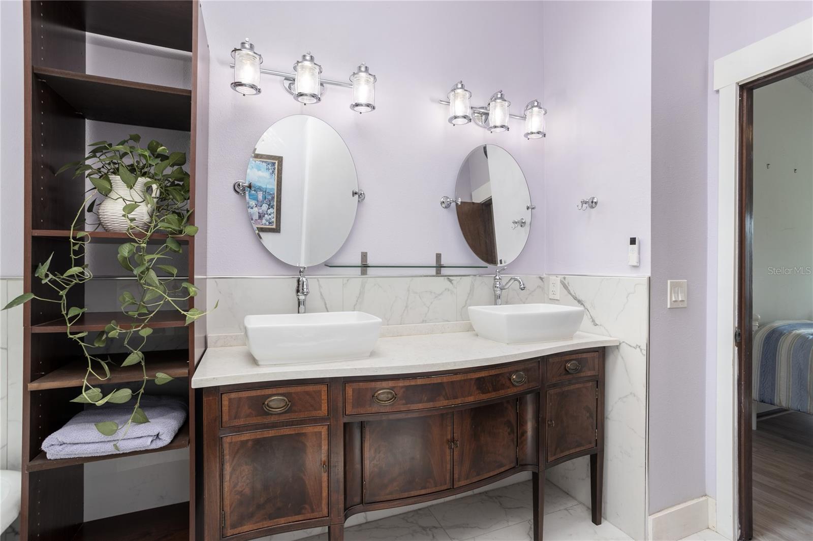 Image 19 of 34 For 5009 Scarsdale Manor Lane