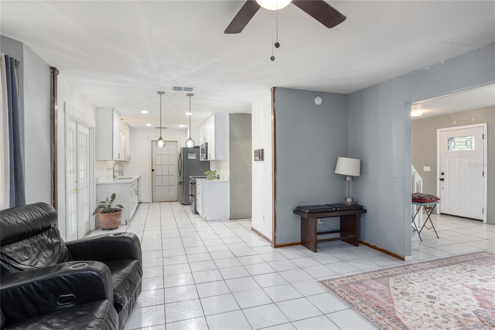 Image 9 of 34 For 5009 Scarsdale Manor Lane