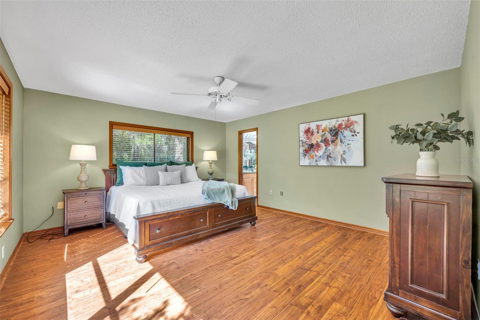 Image 12 of 41 For 495 1st Street