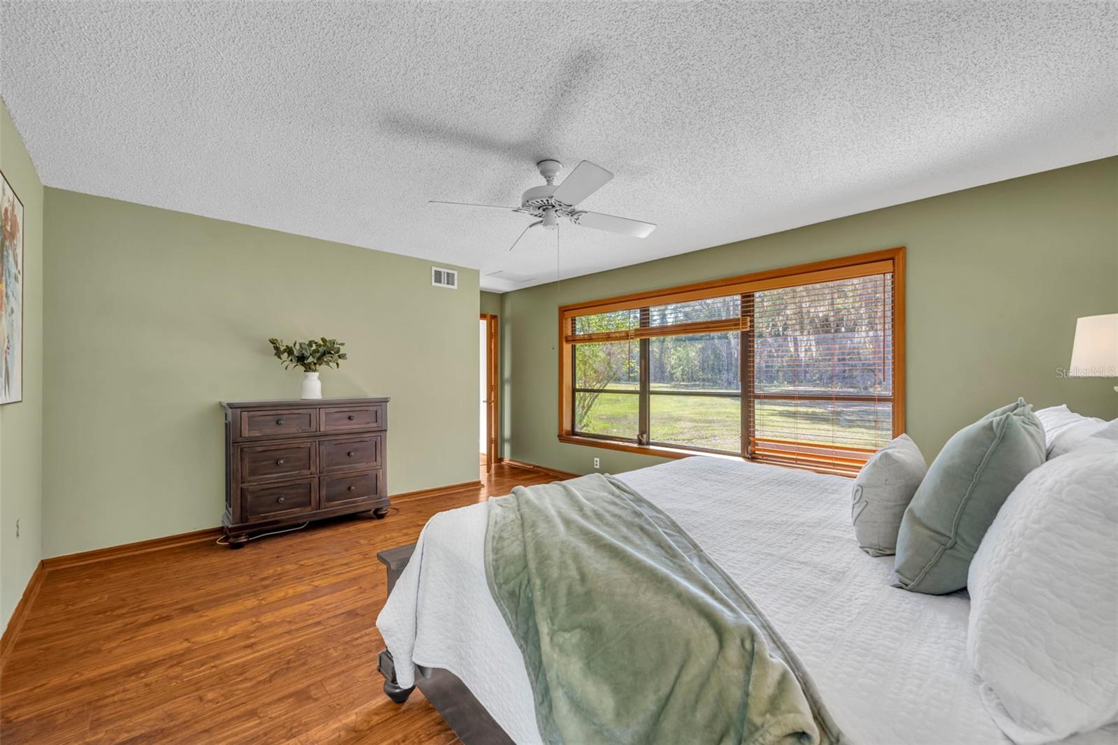 Image 13 of 41 For 495 1st Street