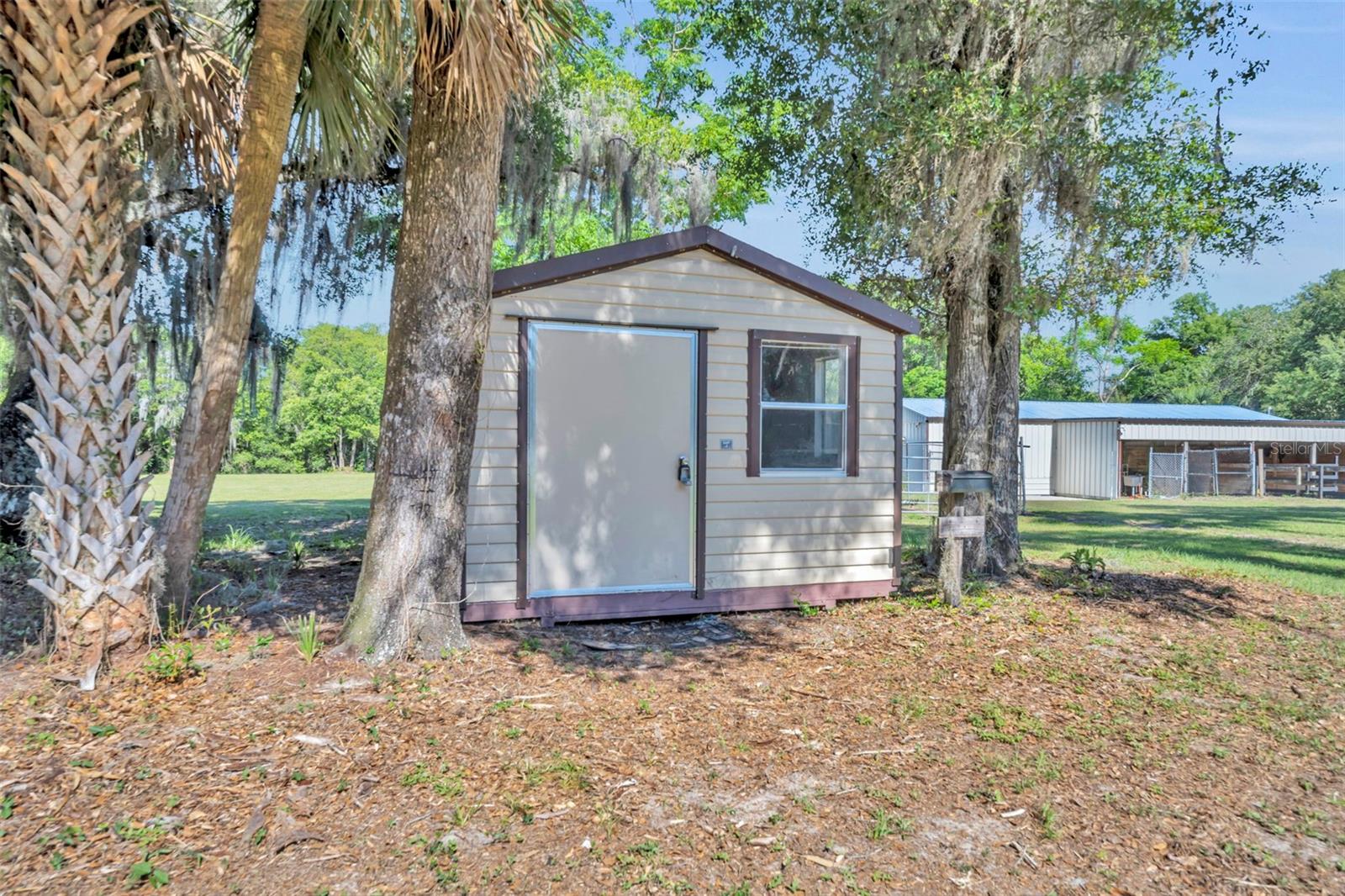 Image 24 of 41 For 495 1st Street