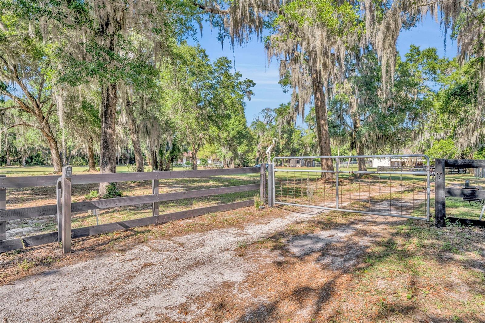 Image 34 of 41 For 495 1st Street