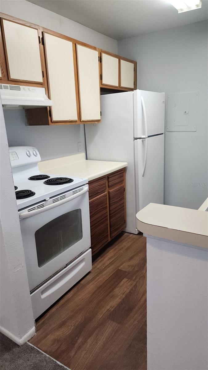 Image 18 of 35 For 3838 Bay Club Circle 103