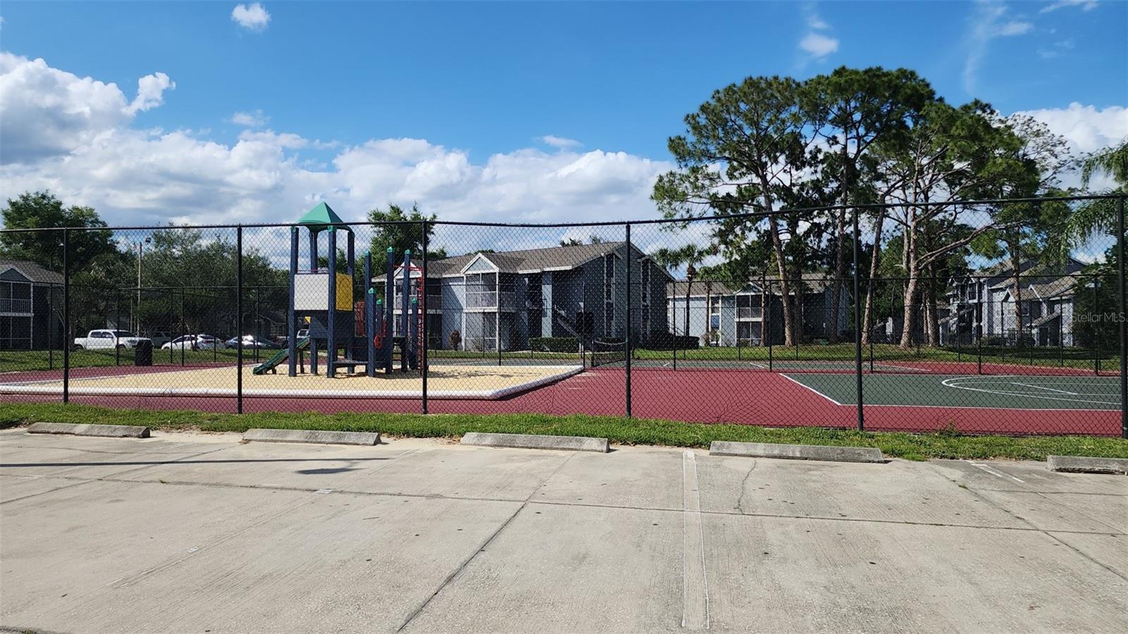 Image 28 of 35 For 3838 Bay Club Circle 103