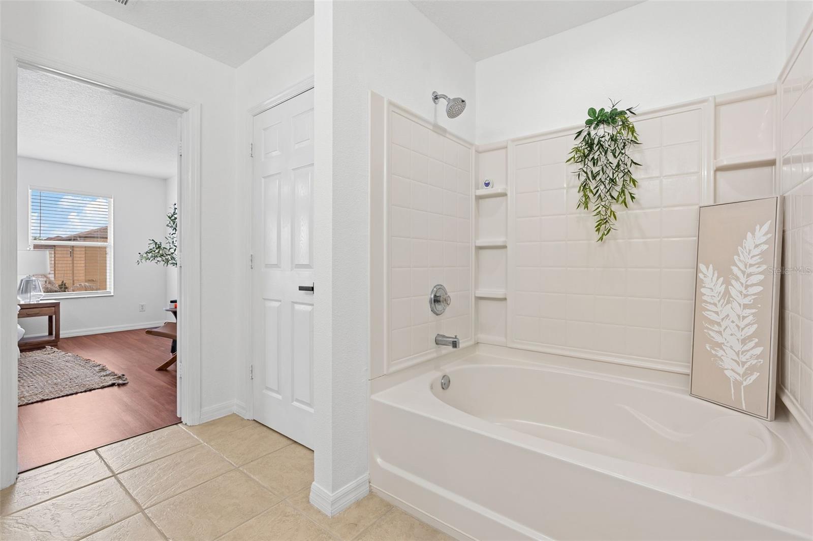 Image 28 of 45 For 15647 Galbi Drive