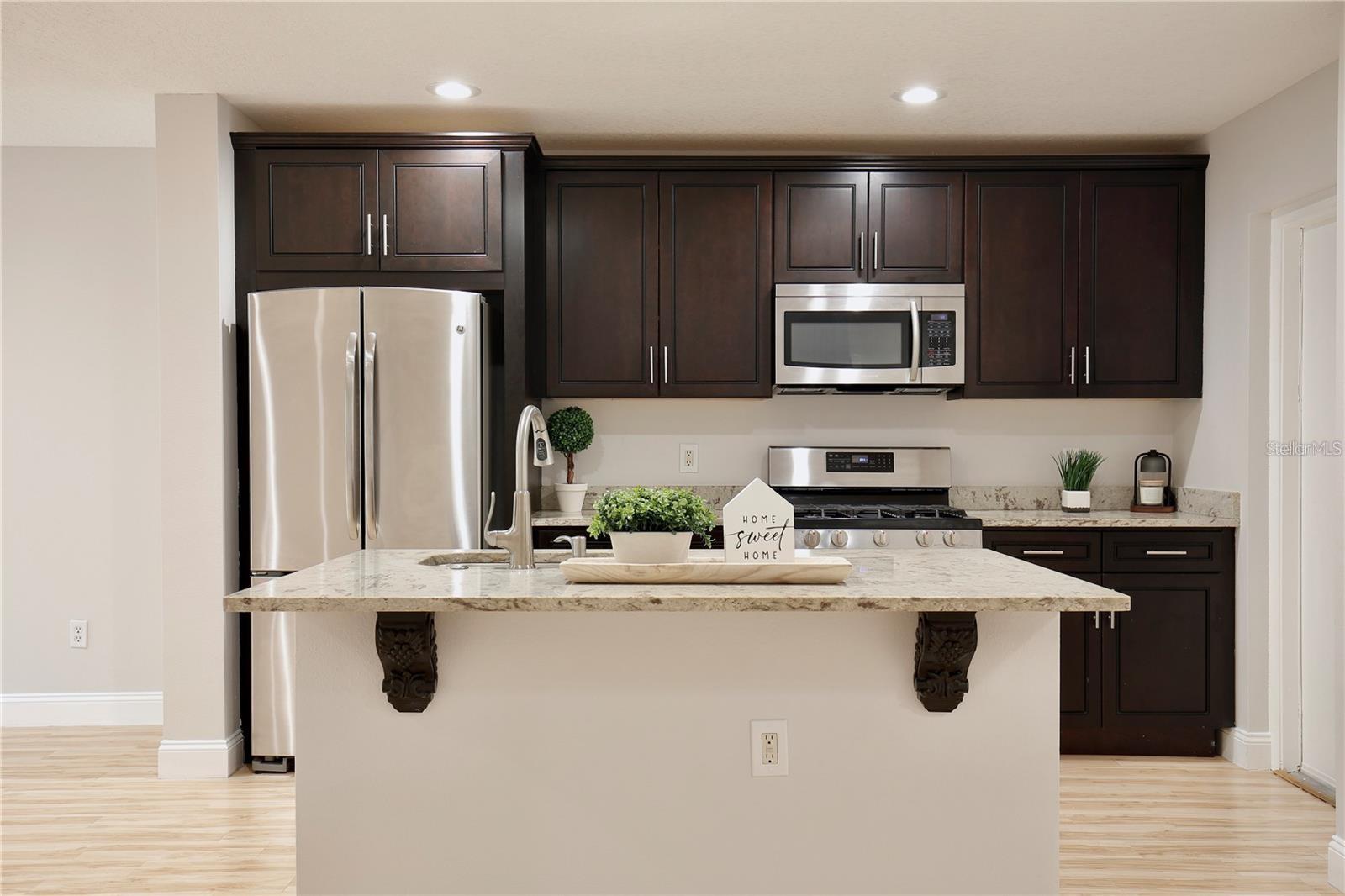 Image 5 of 33 For 112 Heron Bay Circle