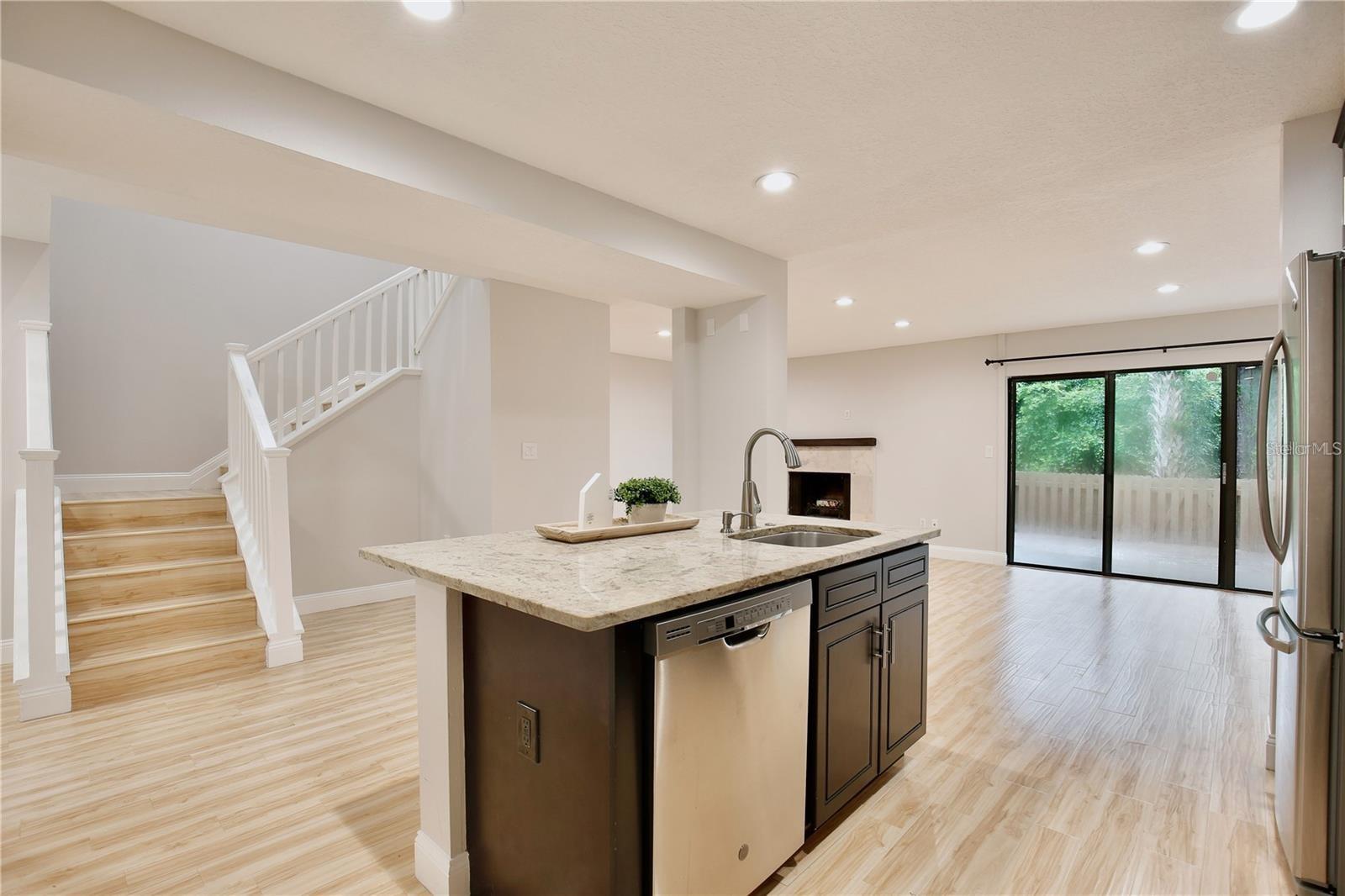 Image 7 of 33 For 112 Heron Bay Circle