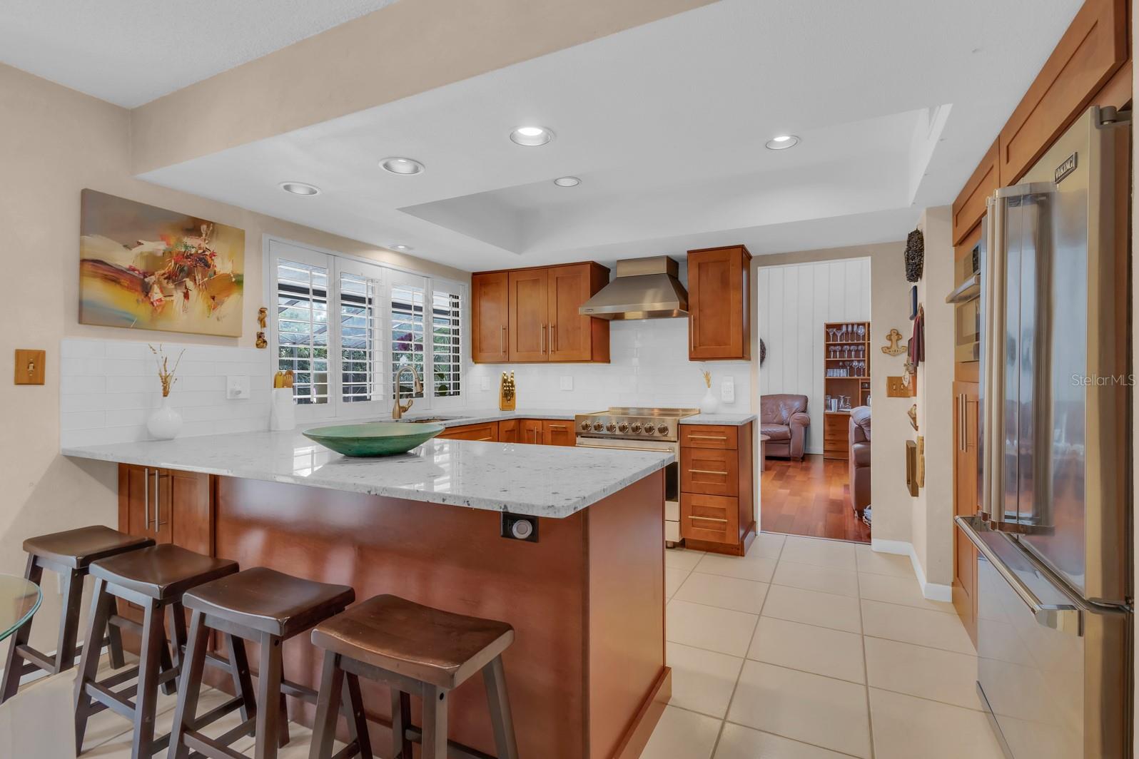 Image 14 of 71 For 318 Valley Drive