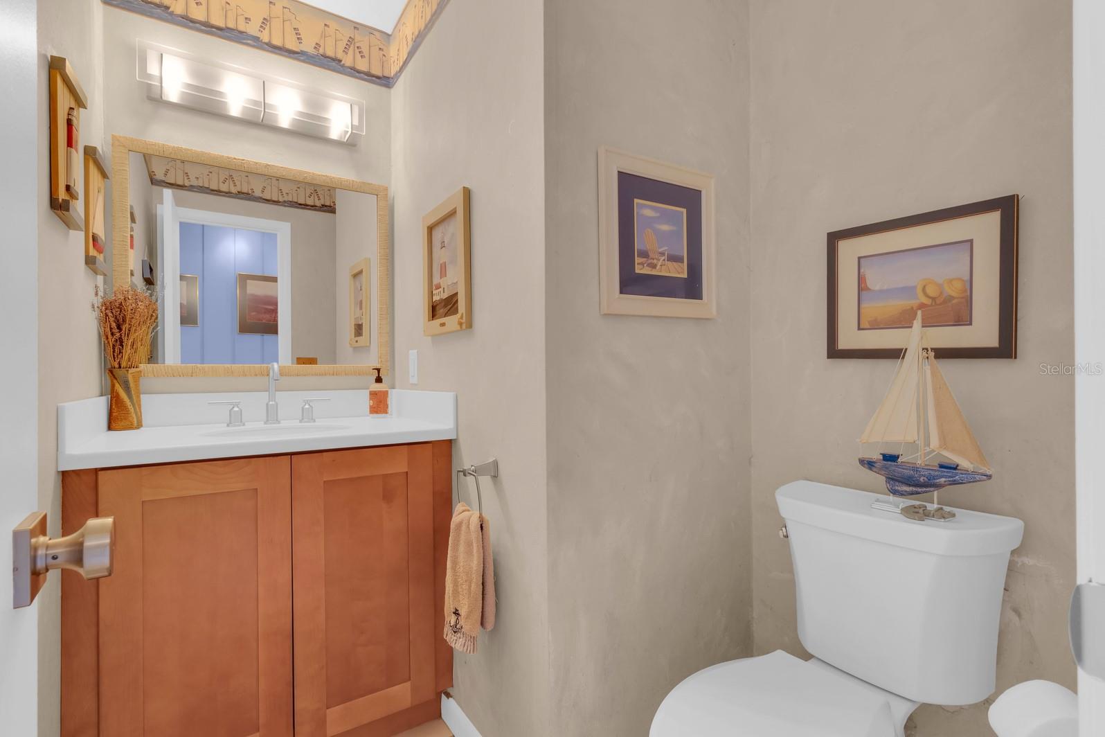 Image 26 of 71 For 318 Valley Drive