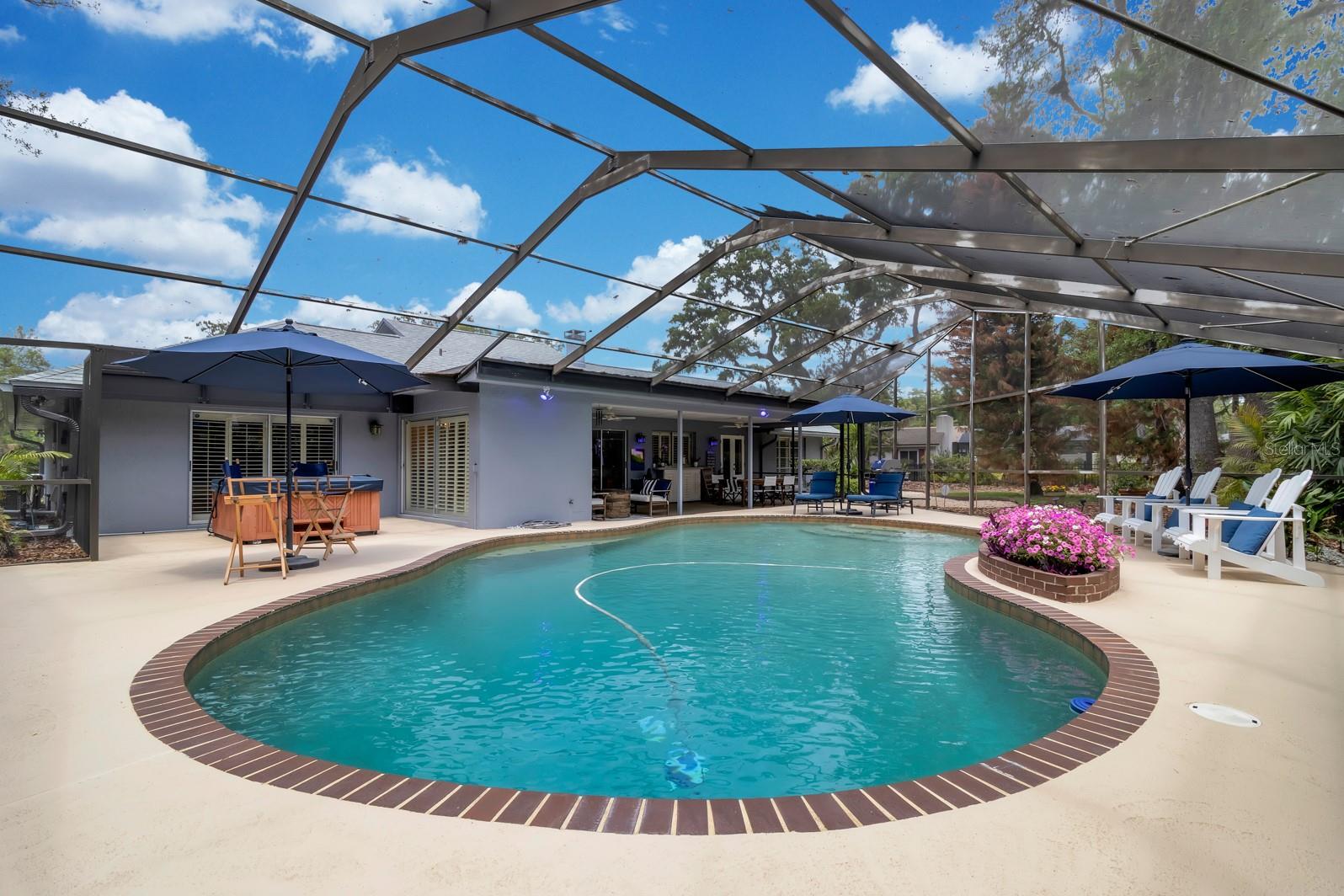 Image 47 of 71 For 318 Valley Drive