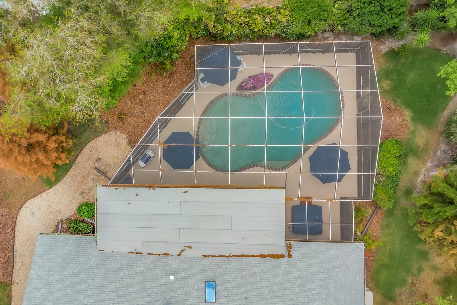 Image 52 of 71 For 318 Valley Drive