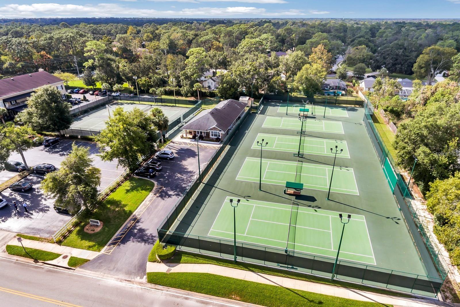 Image 65 of 71 For 318 Valley Drive