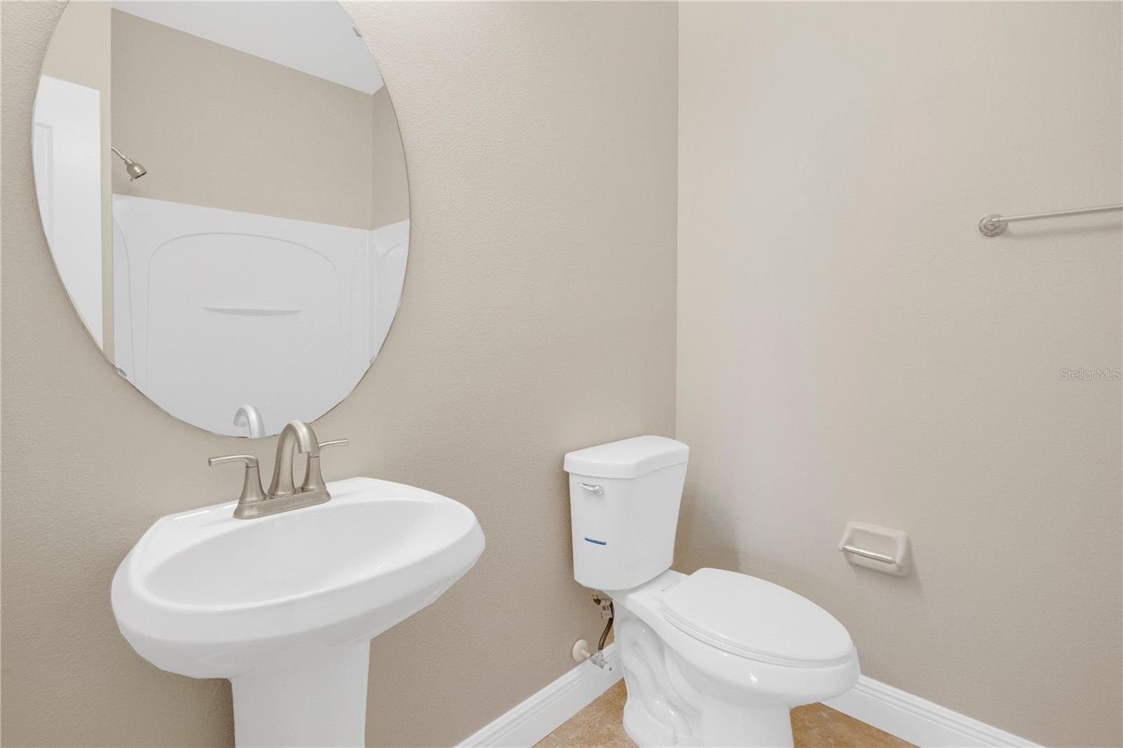 Image 23 of 36 For 15357 Oak Apple Court 4c