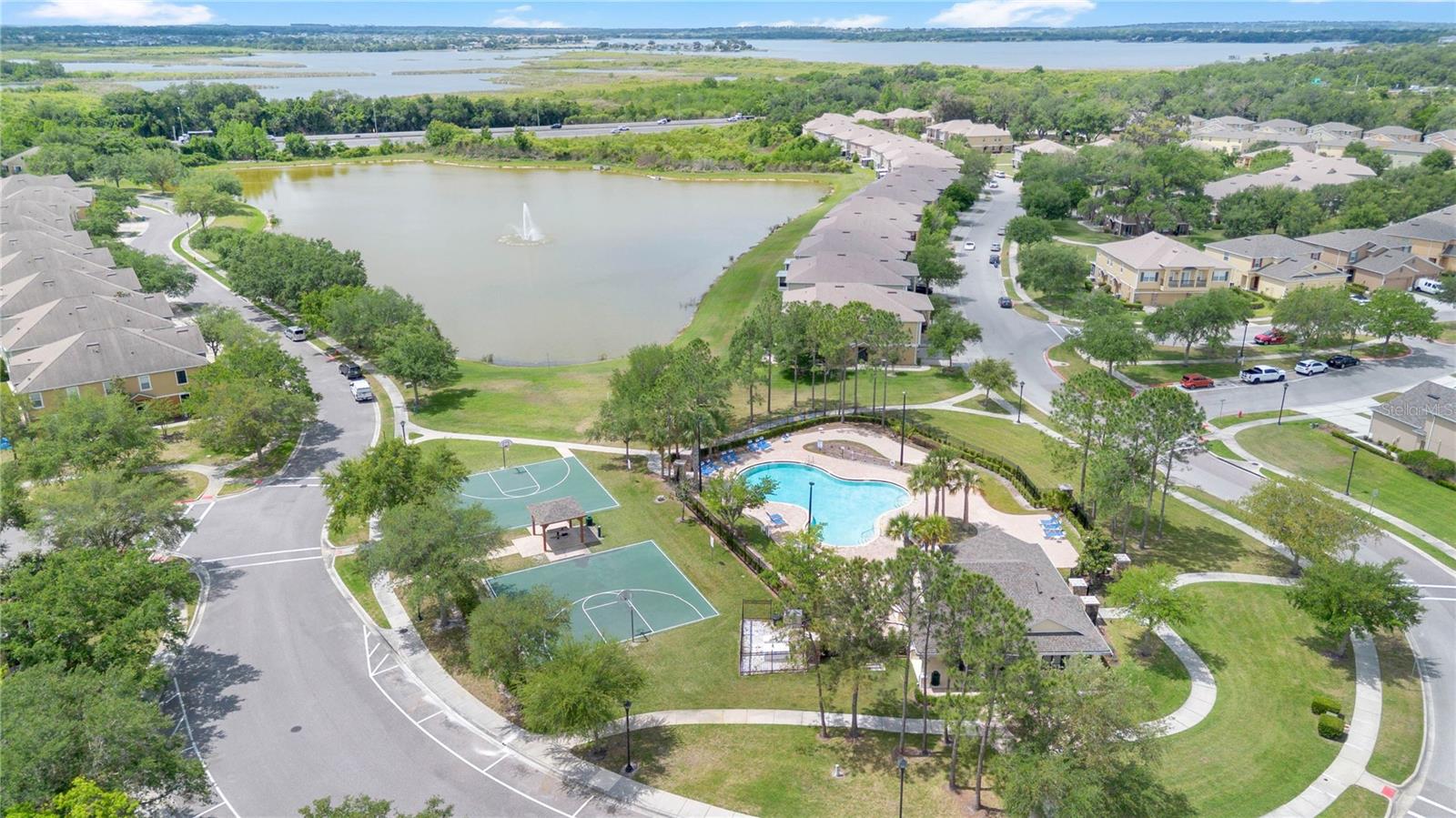 Image 29 of 36 For 15357 Oak Apple Court 4c