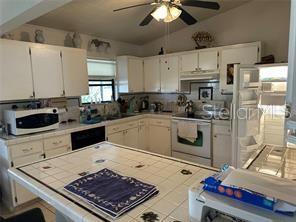 Image 15 of 31 For 746 Maderia Court