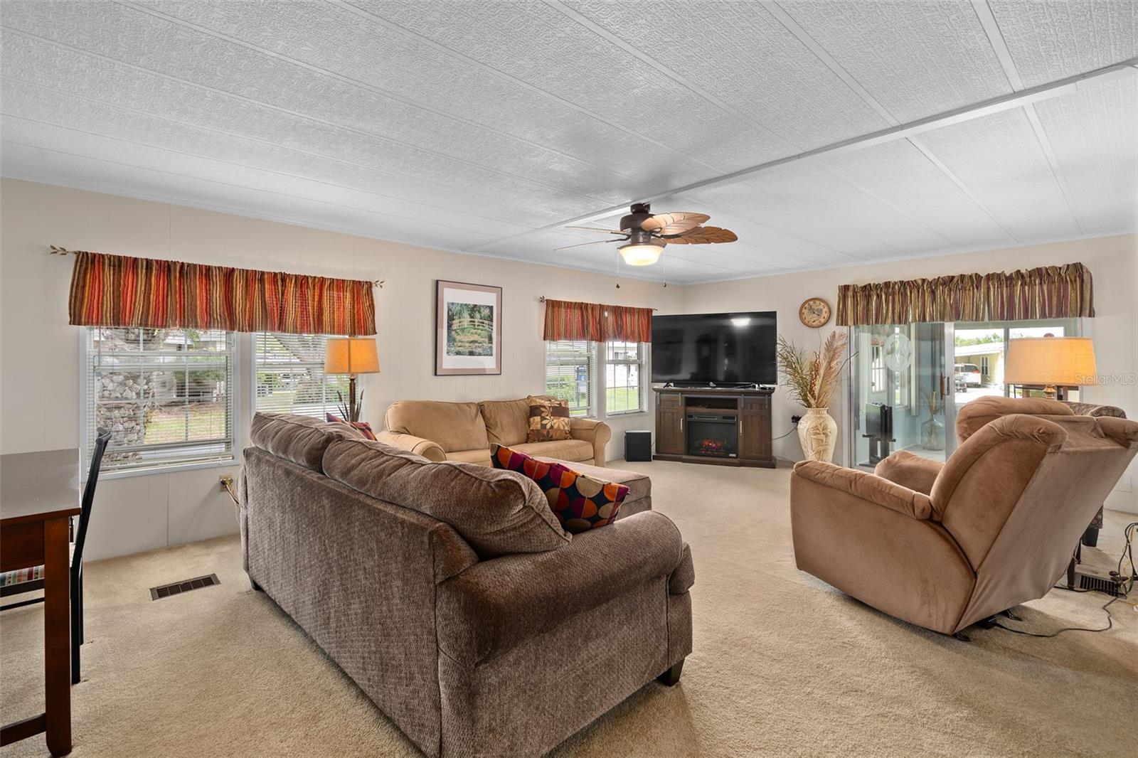 Image 13 of 49 For 4 Gallinule Court