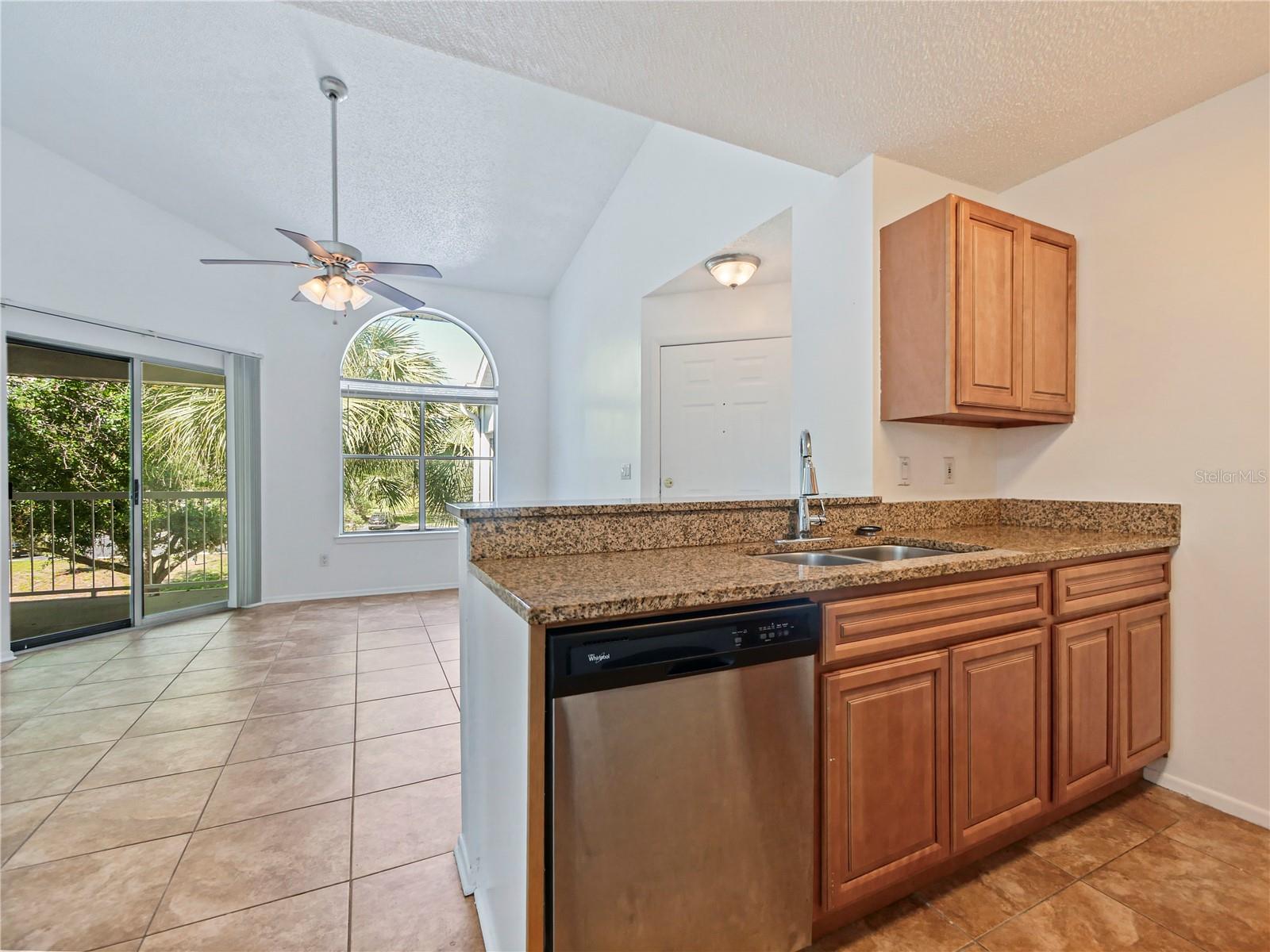 Image 5 of 23 For 2569 Grassy Point Drive 309