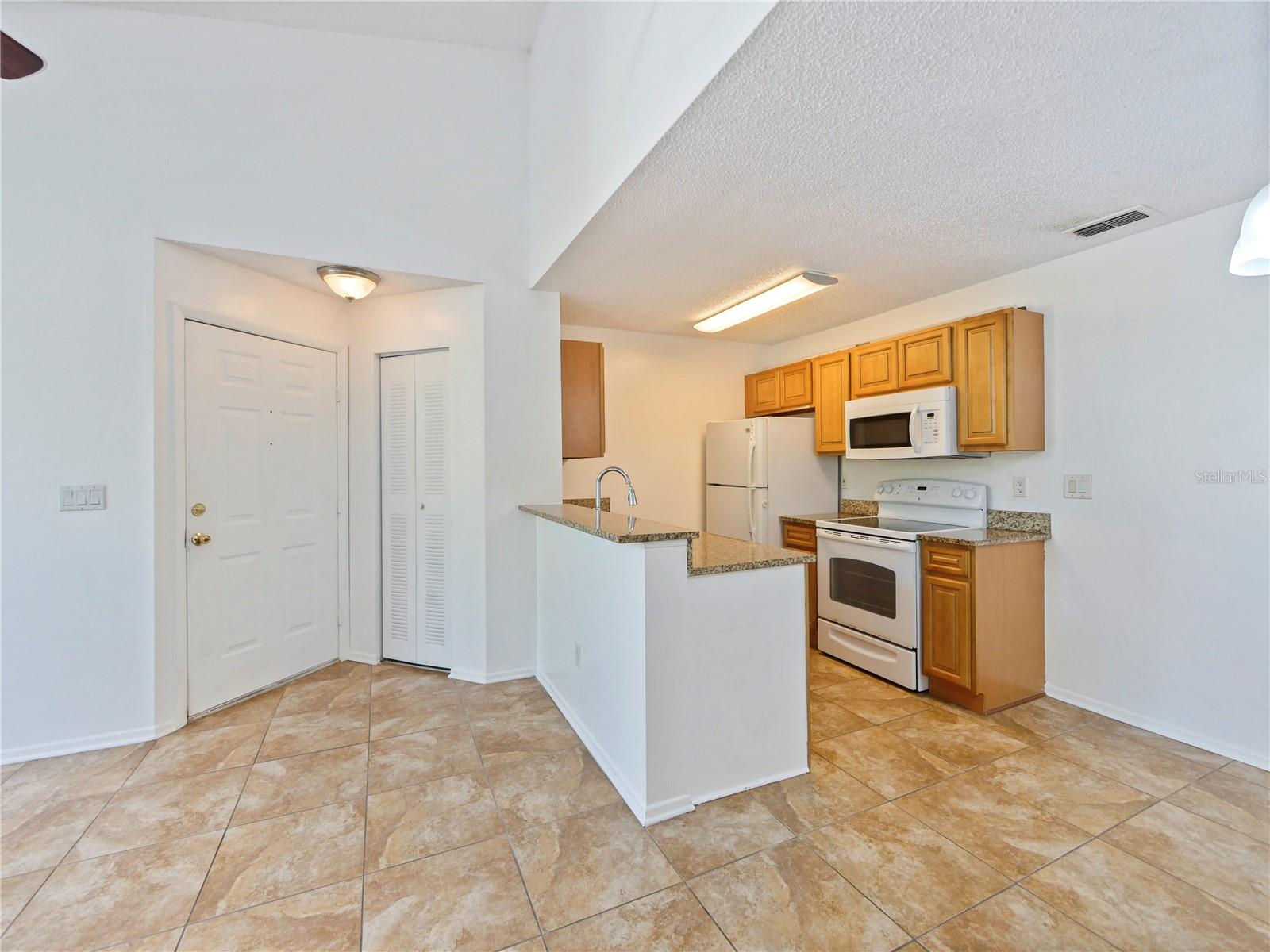 Image 7 of 23 For 2569 Grassy Point Drive 309