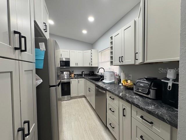 Image 19 of 24 For 395 Bearcreek Drive