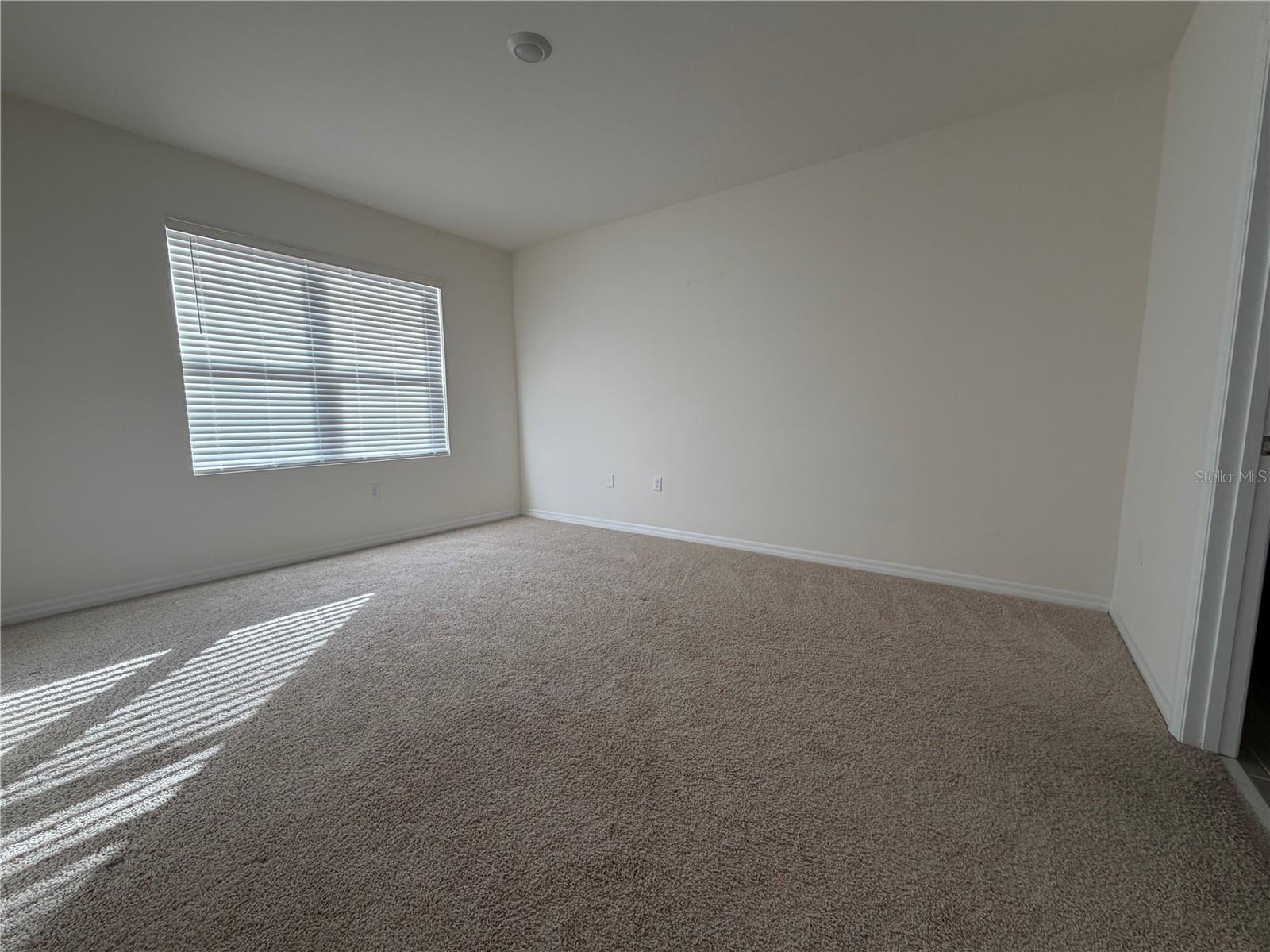 Image 13 of 40 For 4657 Bernard Boulevard