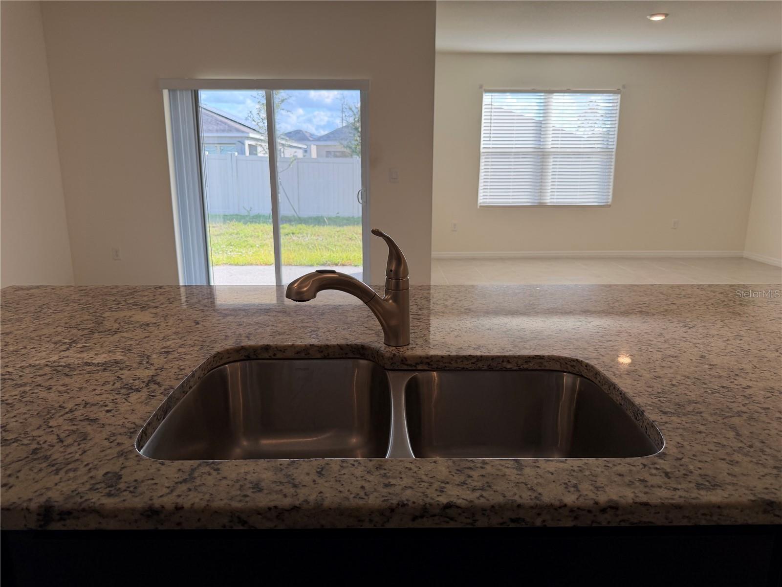 Image 14 of 40 For 4657 Bernard Boulevard