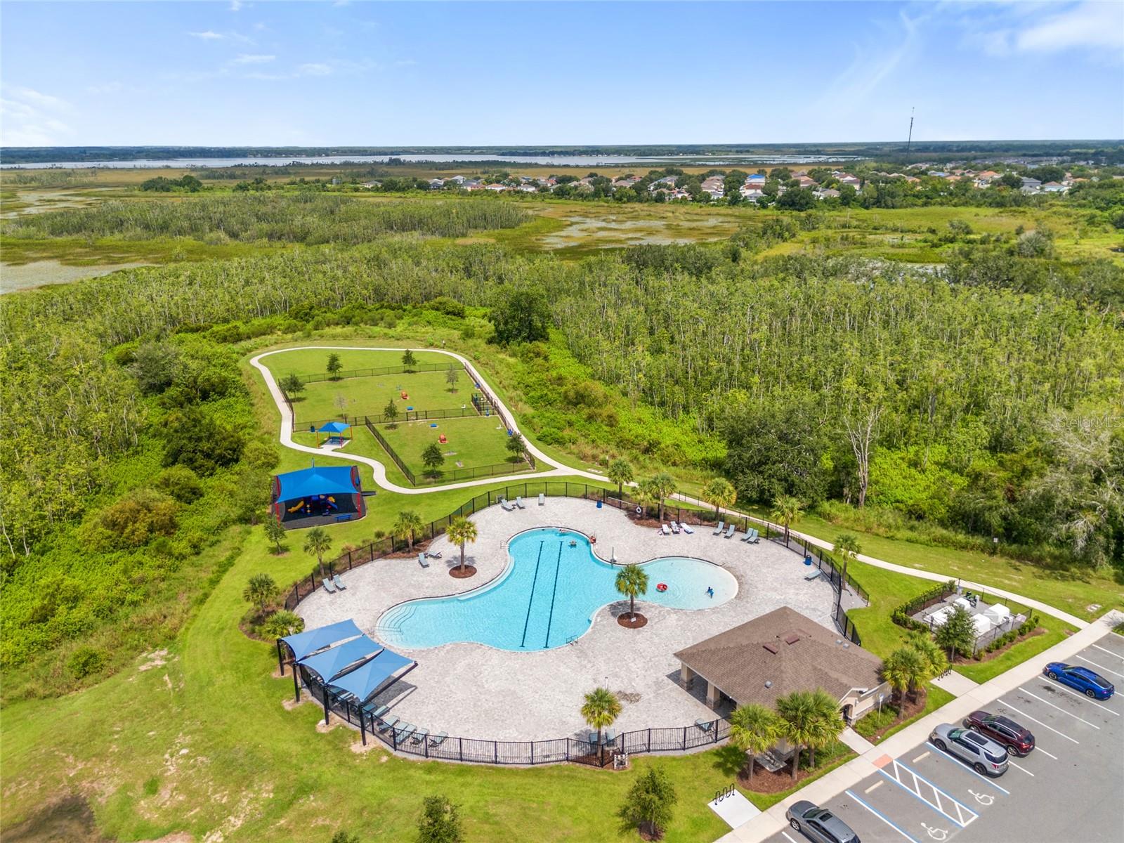 Image 28 of 40 For 4657 Bernard Boulevard