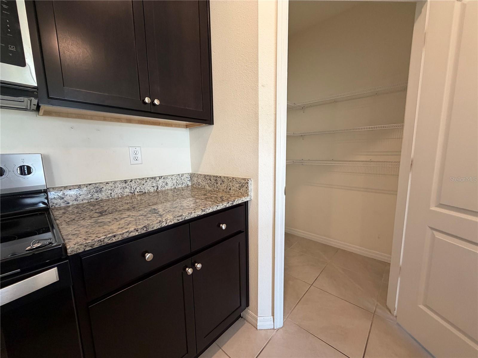 Image 31 of 40 For 4657 Bernard Boulevard