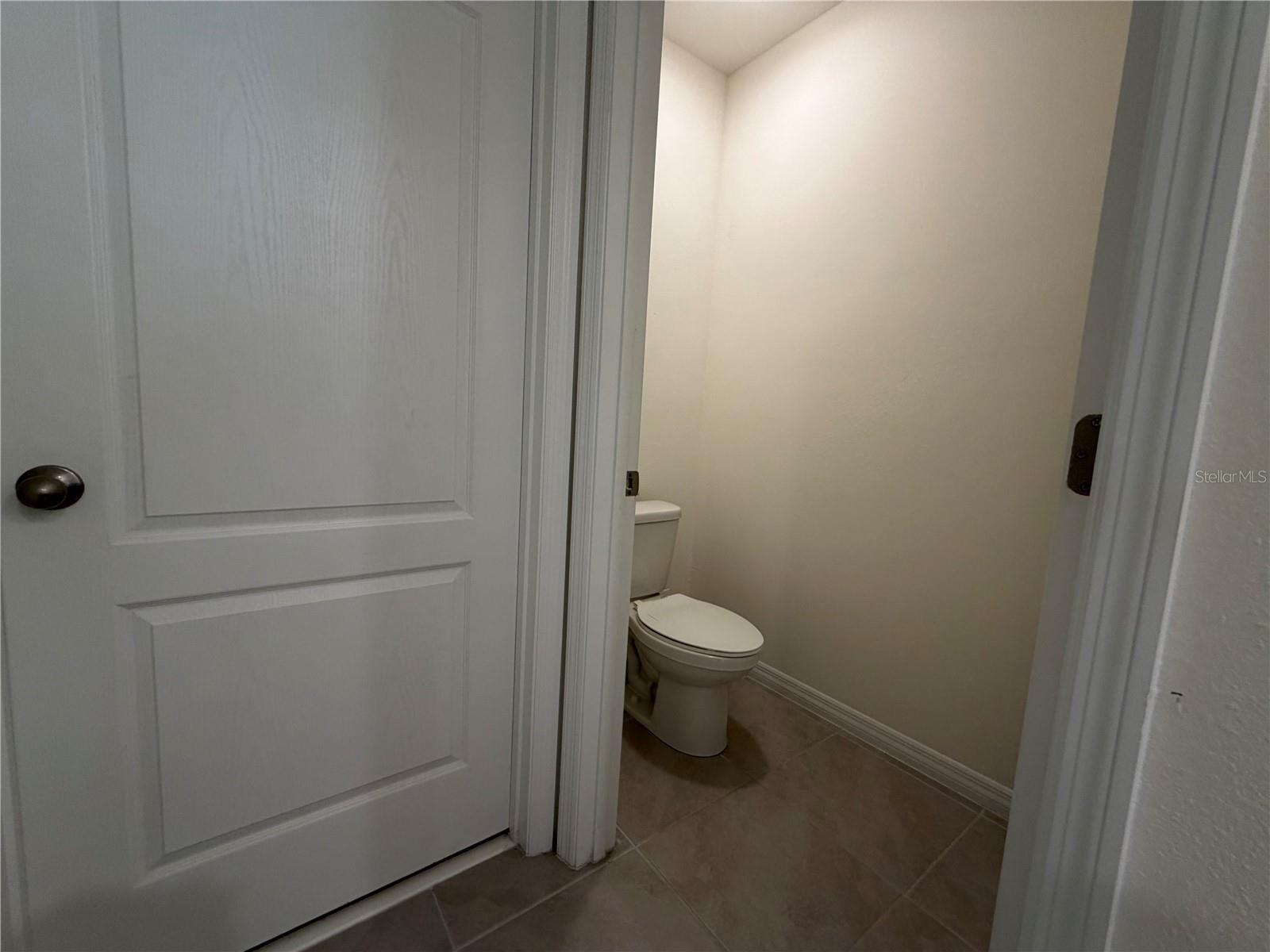 Image 34 of 40 For 4657 Bernard Boulevard